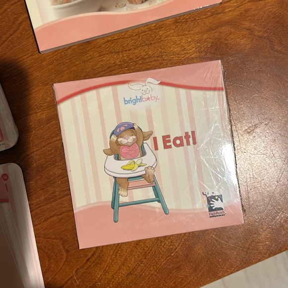 Bright Baby I eat puppet with sign language - Picture 13 of 16